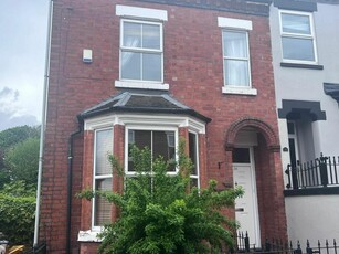 3 bedroom town house for rent in James Street, Stoke-on-Trent, ST4