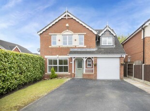 4 bedroom detached house for sale in Eshton Rise, Bawtry, Doncaster, DN10