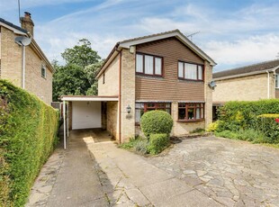 4 bedroom detached house for sale in Fabis Drive, Clifton Village, Nottinghamshire, NG11 8NZ, NG11