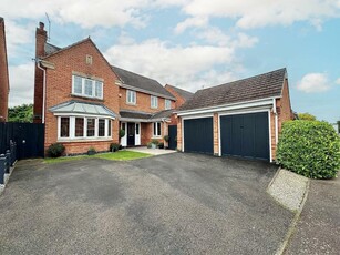 4 bedroom detached house for sale in Samwell Way, Northampton, NN4