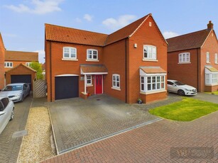 4 bedroom detached house for sale in Stable Way, Kingswood, Hull, HU7