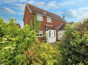 4 bedroom detached house for sale in Suffield Close, Cringleford, Norwich, Norfolk, NR4
