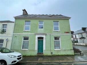 4 bedroom end of terrace house for sale in Grenville Road, Plymouth, Devon, PL4