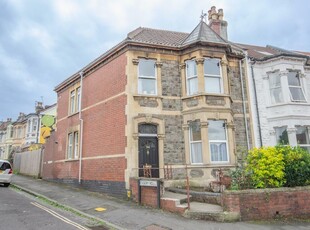 4 bedroom end of terrace house for sale in Robertson Road, Greenbank, Bristol, BS5 6JW, BS5