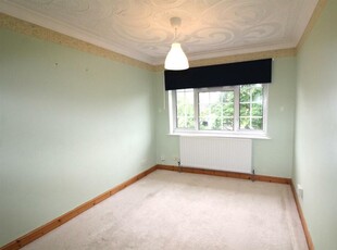 4 bedroom house for rent in Crosslands, Stantonbury, Milton Keynes, MK14