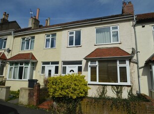 4 bedroom house for rent in Rudthorpe Road, Horfield, Bristol, BS7
