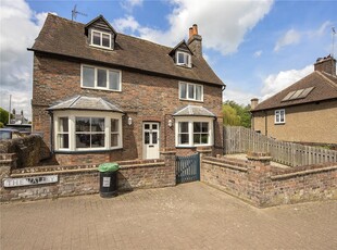 4 bedroom property for sale in High Street, HITCHIN, SG4