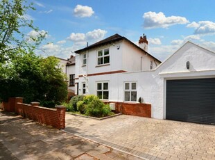 4 bedroom semi-detached house for sale in The Avenue, Spinney Hill, Northampton, NN3