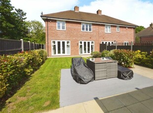 4 bedroom semi-detached house for sale in Whitefield Way, Kelvedon Hatch, Brentwood, Essex, CM15
