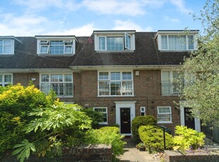 4 bedroom terraced house for sale in Cornwall Gardens, Brighton, East Sussex, BN1