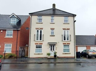 4 bedroom town house for rent in Linton Avenue, Kingsway, GL2