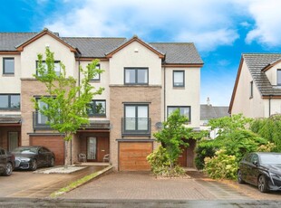 4 bedroom town house for sale in Morven Drive, Clarkston, Glasgow, G76
