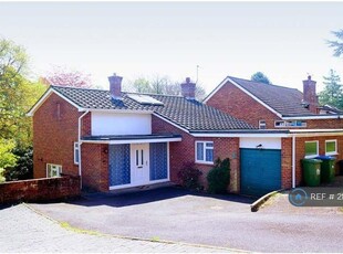 5 bedroom detached house for rent in Woodview Close, Southampton, SO16