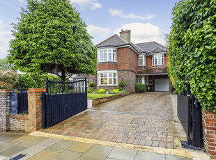 5 bedroom property for sale in Hove Park Road, HOVE, BN3