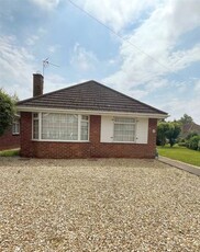 Bungalow to rent in Amesbury Avenue, Grimsby DN33