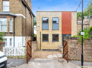 Detached house to rent in Brookfield Road, London E9