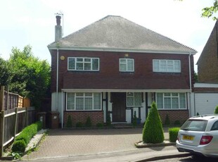 Detached house to rent in Falconer Road, Bushey WD23