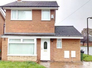 Detached house to rent in Harris Close, Wirral CH63