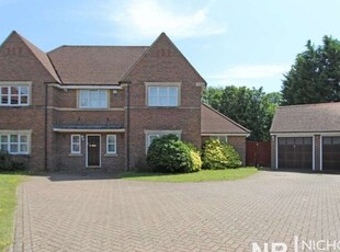 Detached house to rent in Heathside Place, Epsom, Surrey. KT18