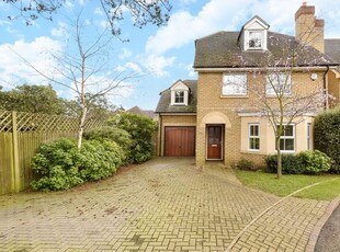 Detached house to rent in London Road, Englefield Green, Egham TW20