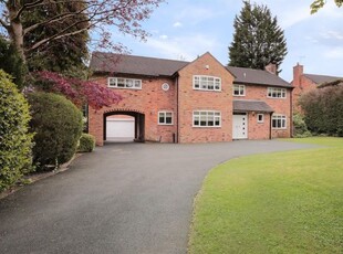 Detached house to rent in Park Lane, Hale, Altrincham WA15