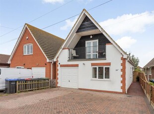 Detached house to rent in St. Marys Grove, Seasalter, Whitstable CT5