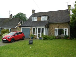 Detached house to rent in The Fairway, Burnham, Buckinghamshire SL1