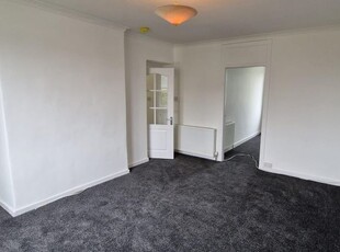 Flat to rent in 10 Sunnybraes Terrace, Steelend, Dunfermline KY12
