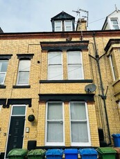 Flat to rent in Blackburn Avenue, Bridlington YO15