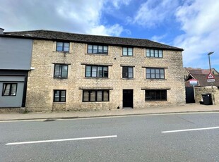Flat to rent in Elizabeth Place, Gloucester Street, Cirencester GL7