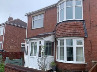 Flat to rent in Newsham Road, Blyth NE24