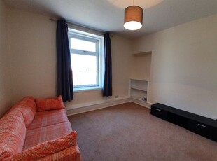 Flat to rent in Sinclair Road, Torry, Aberdeen AB11