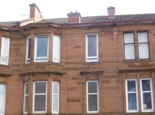Flat to rent in Two Bedroom First Floor Flat, Glasgow South G51