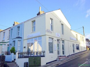 Flat to rent in Weston Park Road, Peverell, Plymouth PL3