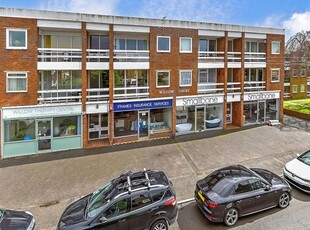 Flat to rent in Willow Court, St. Peters Park Road, Broadstairs CT10