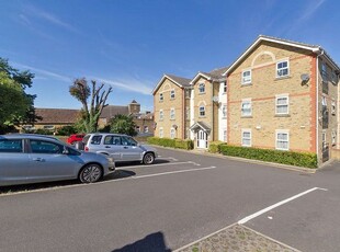 Flat to rent in Wingate Court, Anselm Close, Sittingbourne, Kent ME10