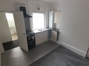 Flat to rent in Woodfield Road, Balby, Doncaster DN4