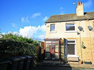 Property to rent in Baildon, Shipley, West Yorkshire BD17