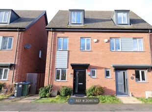 Semi-detached house to rent in Alexandra Road, Tipton DY4