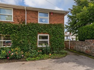 Semi-detached house to rent in Alexandra Terrace, Winchester SO23