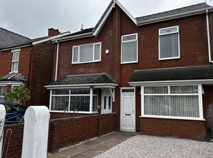 Semi-detached house to rent in Clifton Road, Southport PR8