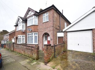 Semi-detached house to rent in Cowper Street, Luton LU1