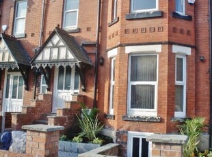 Semi-detached house to rent in Everett Road, Withington, Manchester M20