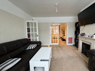 Semi-detached house to rent in Grosvenor Road, Borehamwood WD6