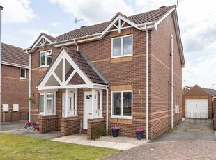 Semi-detached house to rent in Woodale Close, Scunthorpe DN15