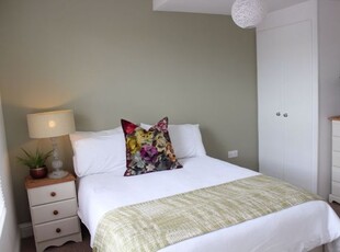 Shared accommodation to rent in Burton Street, Cheltenham GL50