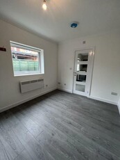 Studio flat for rent in 302b Shirley Road,Southampton, SO15
