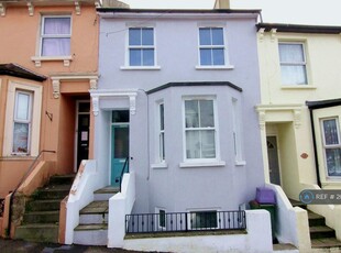 Studio flat for rent in Clarence Street, Folkestone, CT20