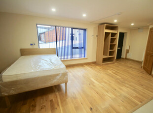 Studio flat for rent in Pear Tree Road, Derby, Derbyshire, DE23