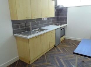 Studio to rent in 10 Excelsior House, 33 St Johns Road, Huddersfield, West Yorkshire HD1